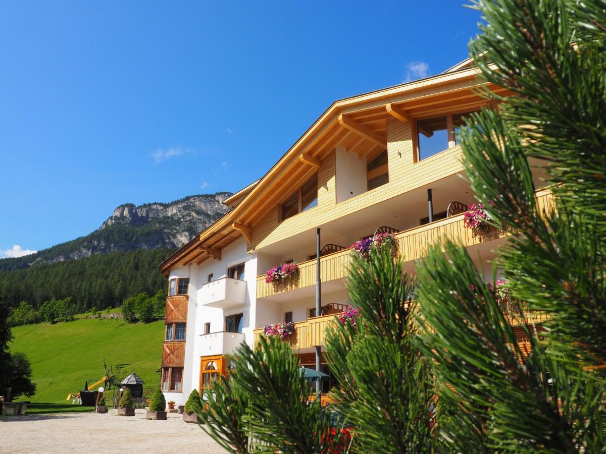 Guesthouse Rungg Badia  Exteriér fotografie
